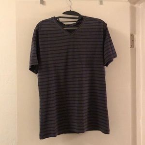 Lululemon Men’s Medium V Neck Stripe Short Sleeve